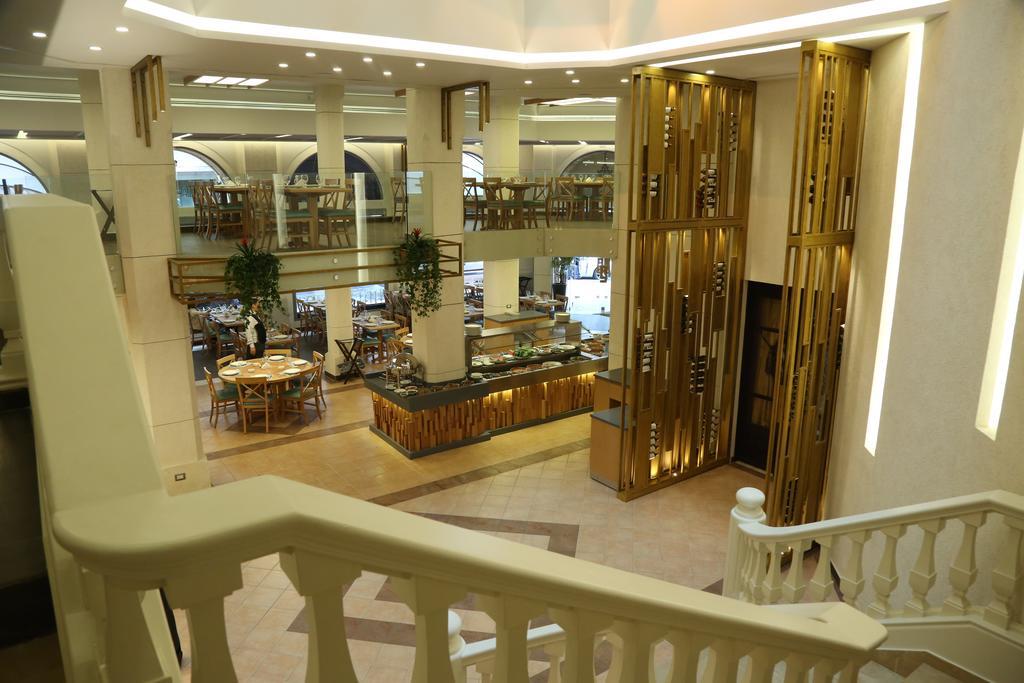 Serenada Golden Palace - Boutique Hotel Beirut Exterior foto